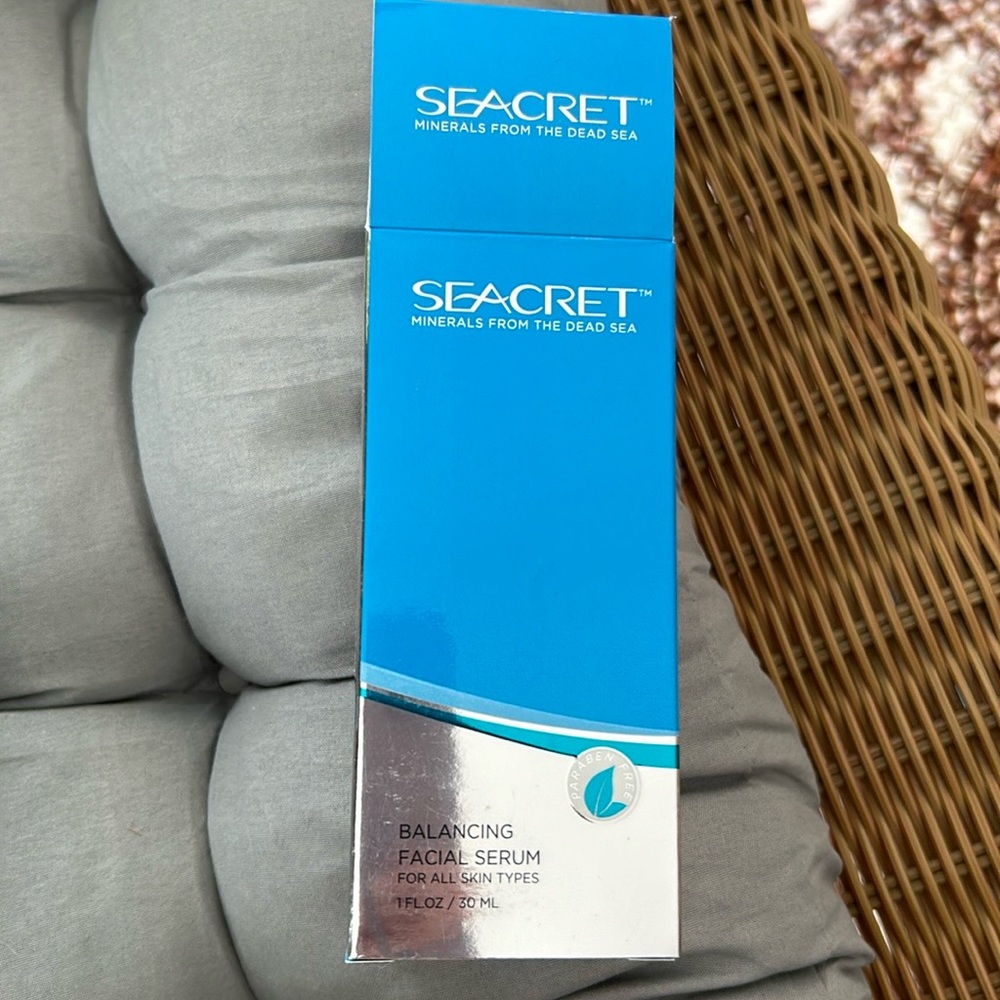 New Seacret facial serum